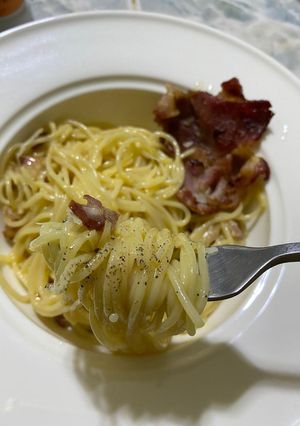 A picture of Italian Carbonara.