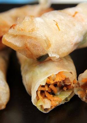 Tavaszi tekercs recept fotója