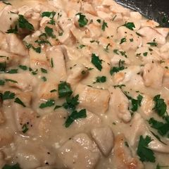 A picture of Pollo al Vin Santo.