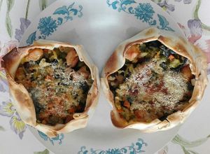 Una foto de Canastitos de verduras y pollo
