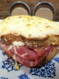 Sándwich croque-monsieur