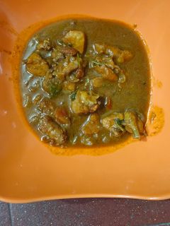 வறுத்து அரைத்த நாட்டுக்கோழி குழம்பு(country chicken curry recipe in tamil) செய்முறை முக்கிய புகைப்படம்