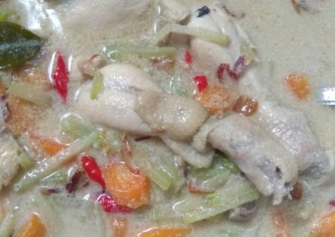 Opor Ayam Sayur Labu wortel