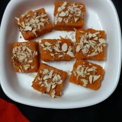 A picture of Carrot Burfi.
