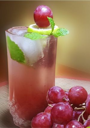 A picture of Ginger wine Grapes cocktail.
