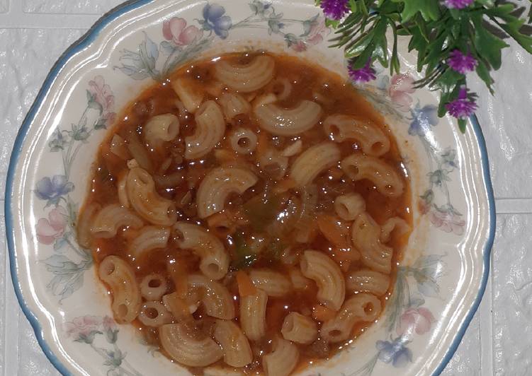 Bolognaise Macaroni Soup