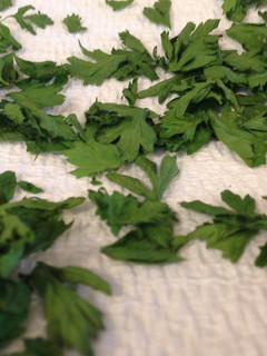 A picture of Crispy Dried Parsley.