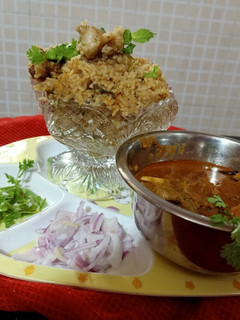 தம் மட்டன் பிரியாணி (Thum mutton biryani recipe in tamil) செய்முறை முக்கிய புகைப்படம்