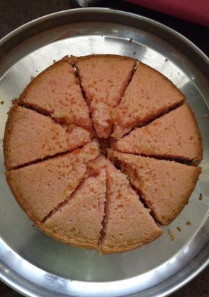 A picture of Egg less tuty frooti cake -- without oven.