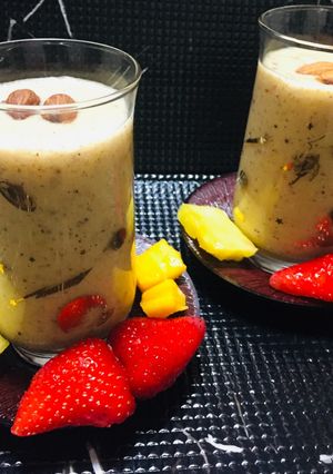 Una foto de Batido con mix de Frutas, mix de Quinua y Mix de frutos Secos!