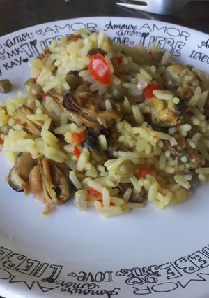 Una foto de Arroz con mejillones
