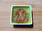 Una foto de cebolla caramelizada sin azúcar
