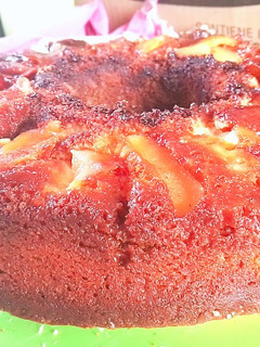 Una foto de Tarta de manzana invertida