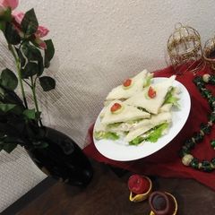 A picture of Vegetables sandwich.