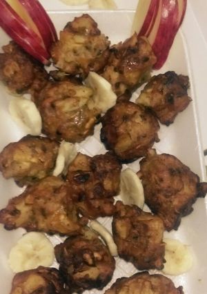 A picture of Fresh Fruits Fritters.