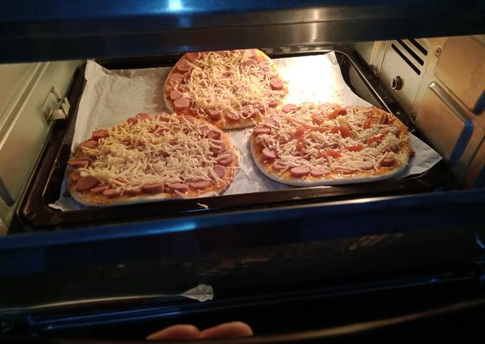 Resep: RESEP PIZZA 🍕 PRAKTIS - MASAKAN DAPUR MARISA Kekinian