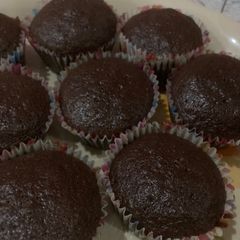 A picture of Oil based Chocolate cupcake.