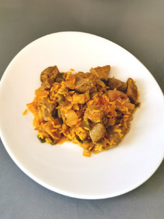 Una foto de Arroz con solomillo de cerdo🥘