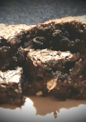 Una foto de Brownies de chocolate, nuez y almendras