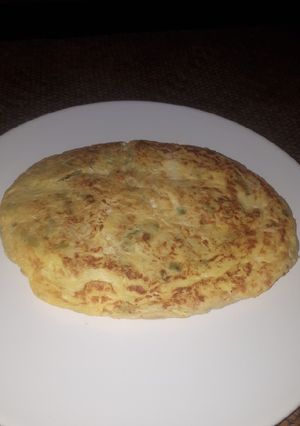 Una foto de Tortilla de calabacín y queso fresco (dieta)