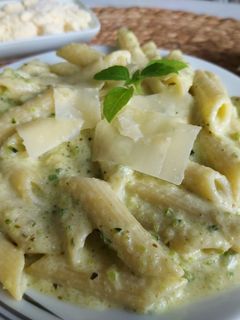 Une photo de ᴘâᴛᴇꜱ ᴄʀèᴍᴇ ᴍᴀꜱᴄᴀʀᴘᴏɴᴇ ᴘᴇꜱᴛᴏ ᴇᴛ ᴄᴏᴜʀɢᴇᴛᴛᴇꜱ