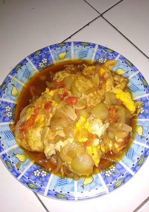 Foto resep Telor simple,enak,dan irit