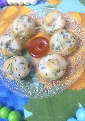 A picture of Sooji veg appe.