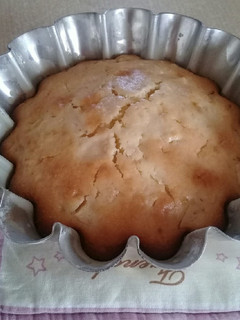 Una foto de Torta de manzana fácil y muy rica🤗