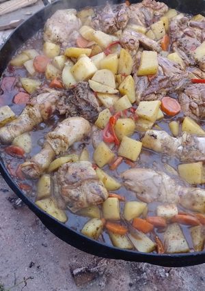Una foto de Pollo al disco con cerveza negra