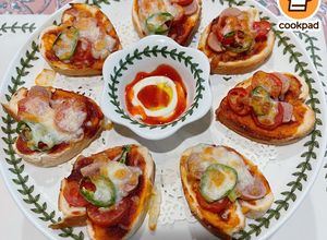 Gambar 👩‍🍳Mini Love-shaped Pizza