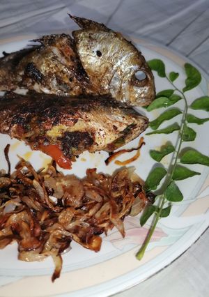 A picture of Fried fish.