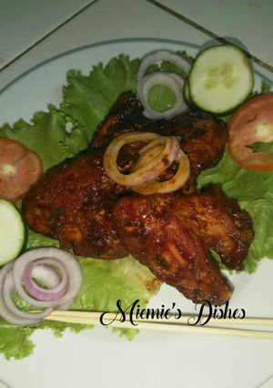 A picture of Barbeque wings.