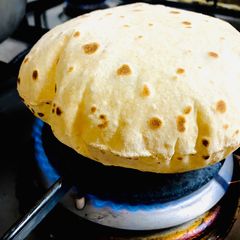 A picture of Phulka Roti.