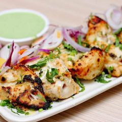A picture of Malai murgh tikka.