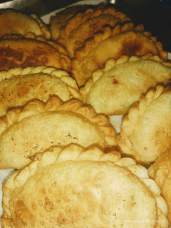 Una foto de Empanadas de pollo 🤩