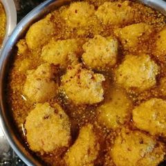 A picture of Soya chunks curry.