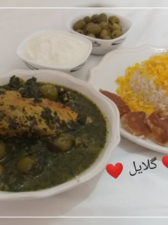 عکسی از دستور خورشت گوجه سبز 😋