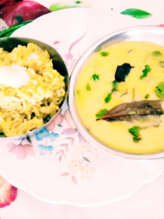 કાઠીયાવાડી ખાટી મીઠી કઢી (Kathiyawadi Khati Mithi Kadhi Recipe In Gujarati) રેસીપી મુખ્ય ફોટો