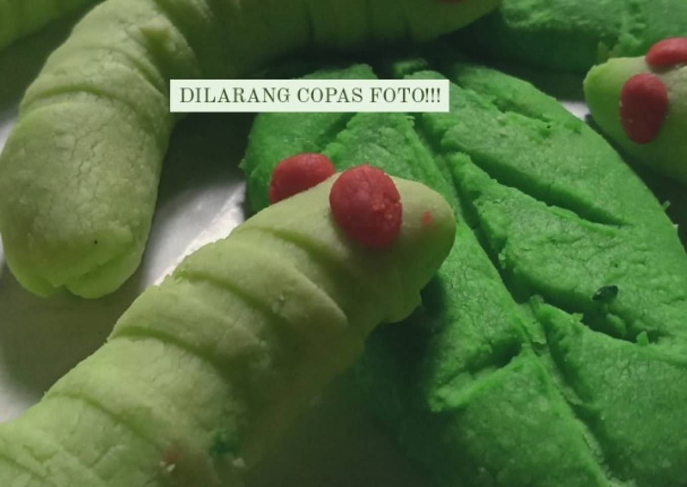 Kue kering Ulat ulatan daun mata merah simpel ala anak kost (5bahan)