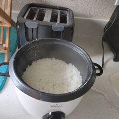 A picture of (Basic)Rice cooker Rice.