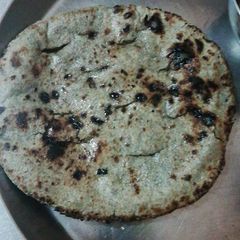 A picture of Bajra roti.