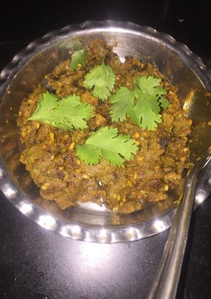 વઘારેલો રોટલો (Vagharelo Rotlo Recipe In Gujarati) રેસીપી મુખ્ય ફોટો