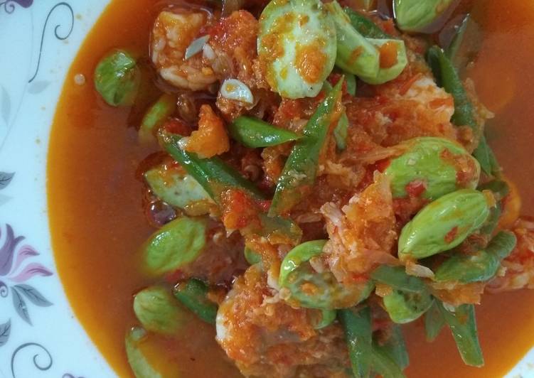 Bagaimana Membuat Pete Balado Udang Anti Gagal