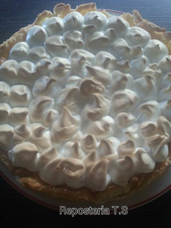 Una foto de Tarta de crema de calabaza y merengue