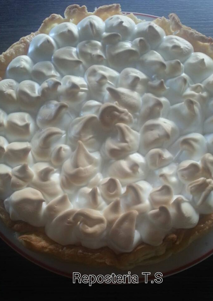 Una foto de Tarta de crema de calabaza y merengue