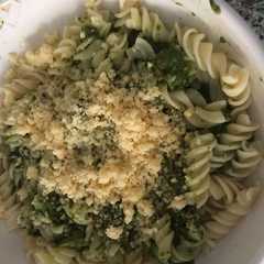 Una foto de Fideos con Salsa de Espinaca