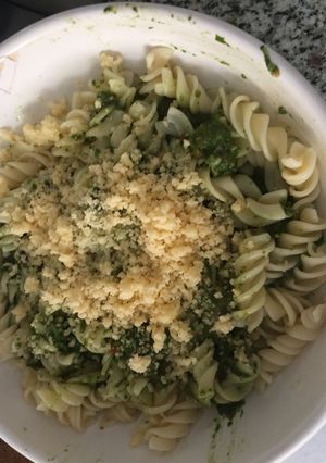 Una foto de Fideos con Salsa de Espinaca