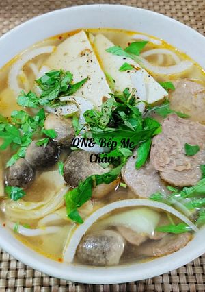 Hình của món Bún Huế chay.