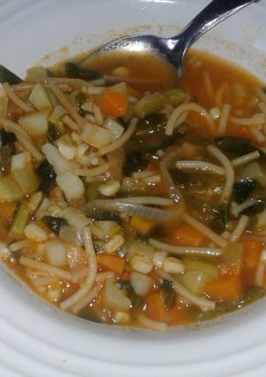 Una foto de Fideos primavera