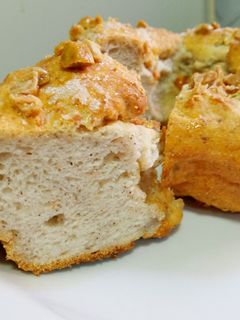 Una foto de Mini Rosca "aislada" sin gluten, sin lácteos, sin huevos